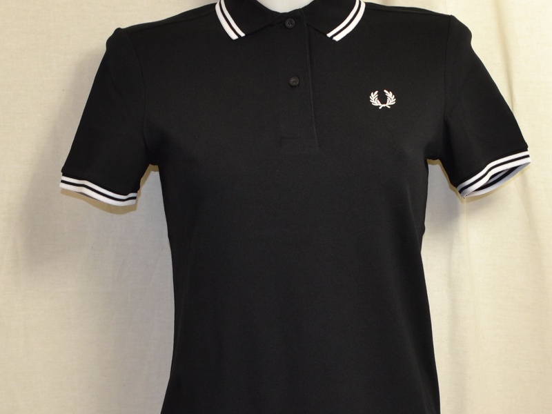 polo dames fred perry g3600-350 zwart - Basta Streetwear - punkers ...