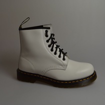 dr martens 1460 wit smooth