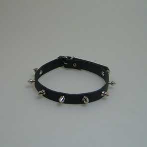 leren halsband 1 rij spikes small