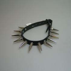 halsband leer 1 rij hexagon groot