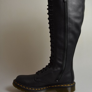 dr martens 1b60 zwart virginia